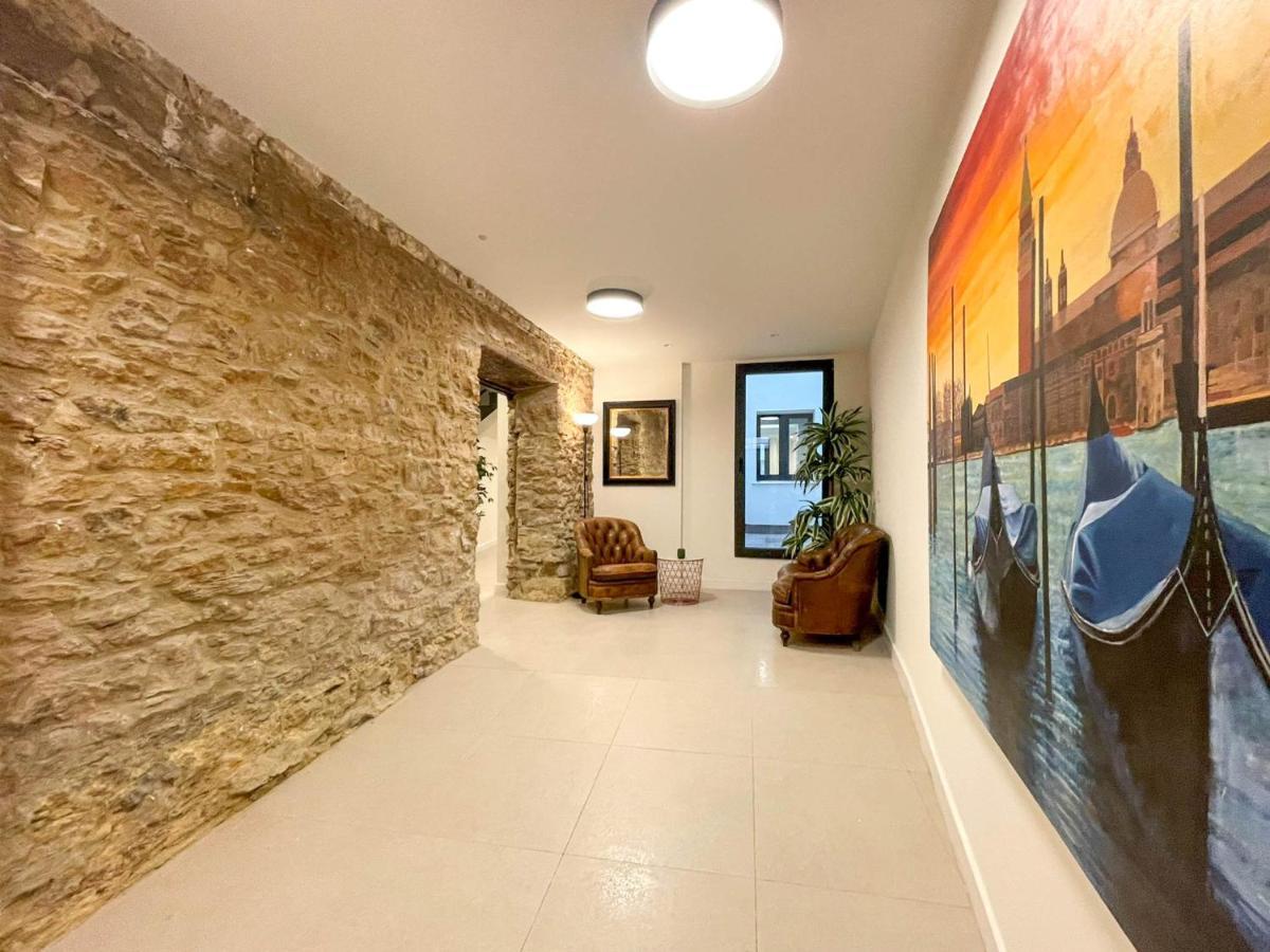Hotel San Isidoro Coliving Oviedo Exterior foto